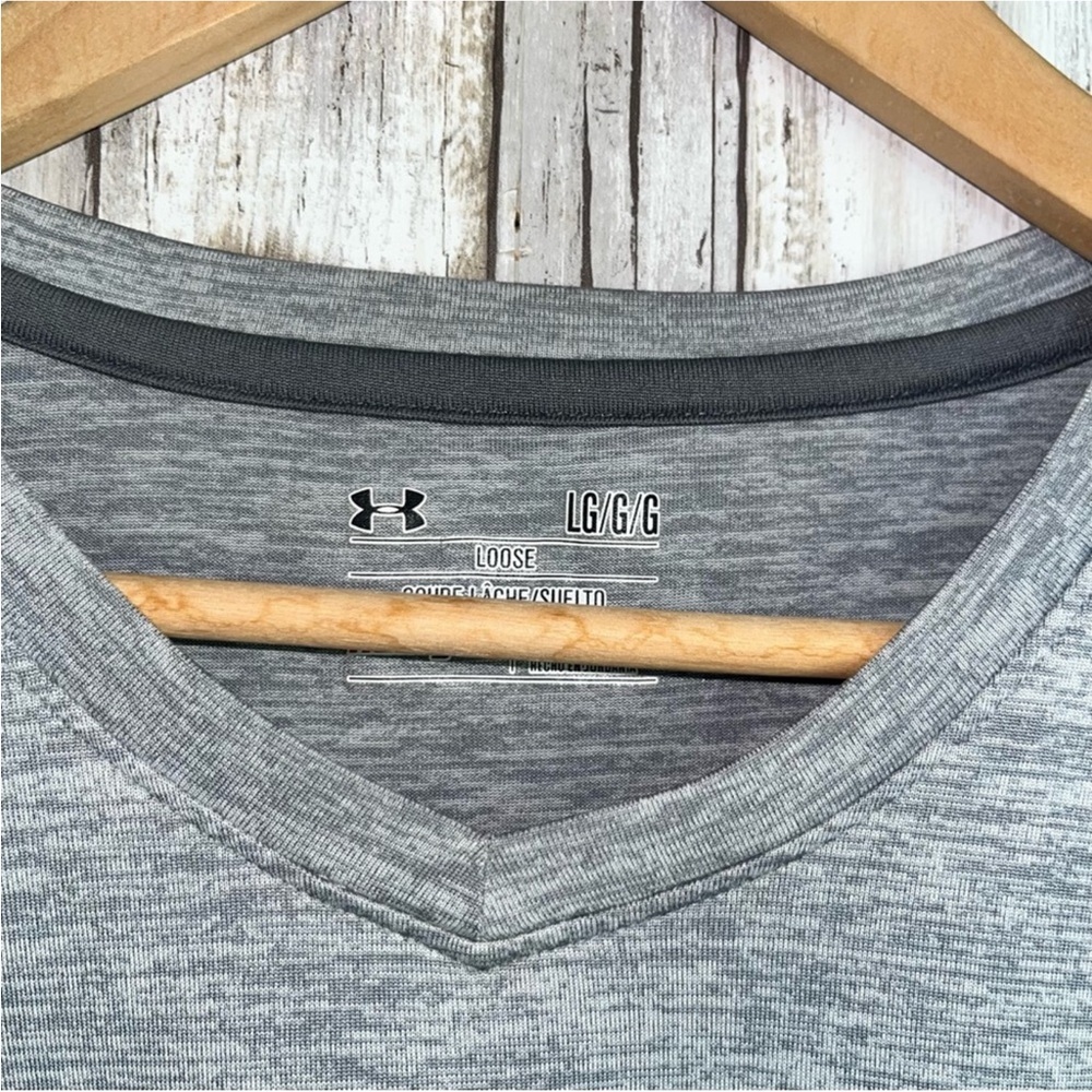Under Armor Men’s Grey Tee - Picture 4 of 4